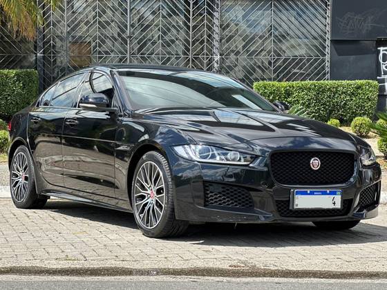 JAGUAR XE 2.0 16V INGENIUM P250 GASOLINA R-SPORT 4P AUTOMÁTICO